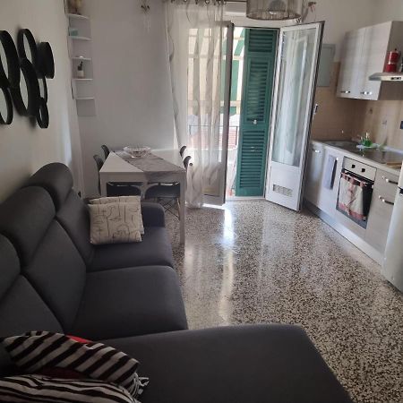 Al Mare Da Gaia Apartment Savona Exterior foto